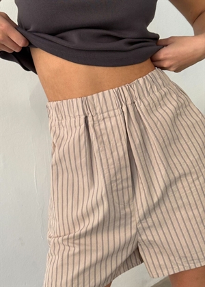 Rianne shorts Nature Stripe Boii Studios 
